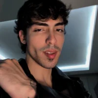 callmeenzo webcam