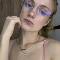 Zu_Zka's Profile Pic