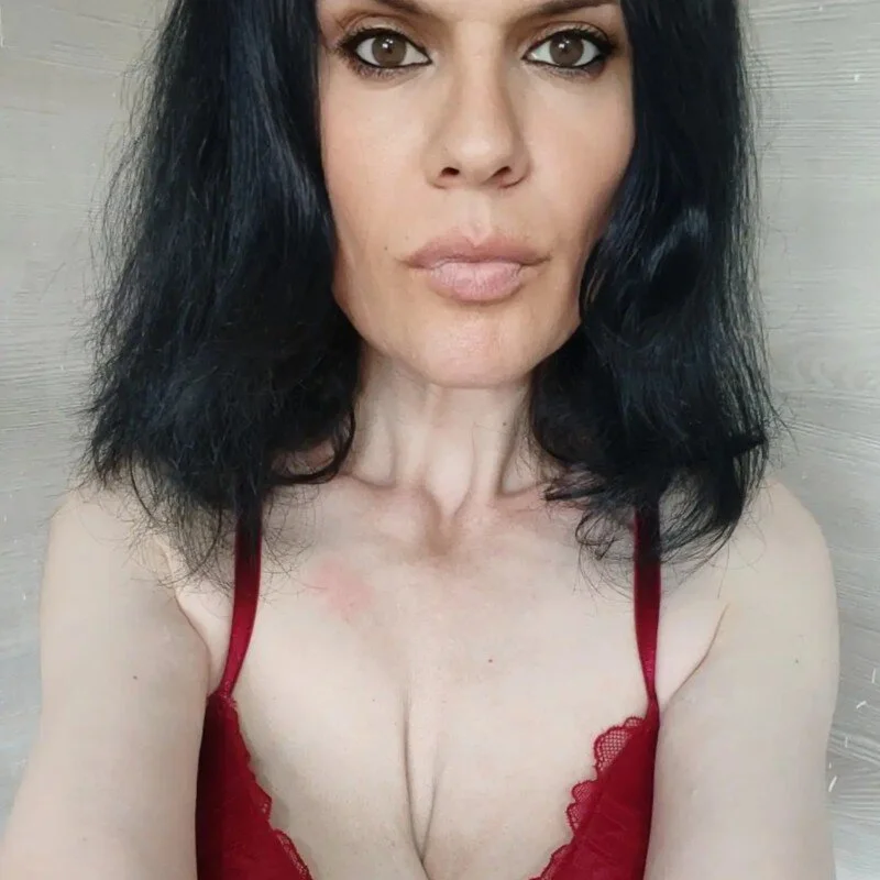 CRISTIIYNA36