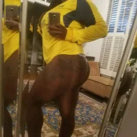 ur_unwonted_queen's Profile Pic