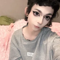 used_alice's Profile Pic