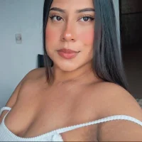 zzoe_cam's Profile Pic