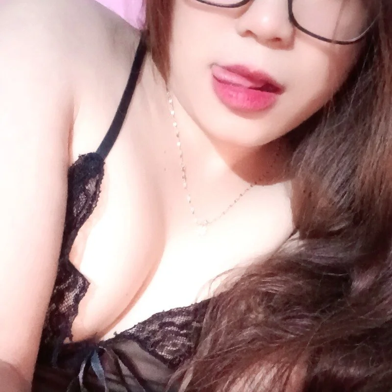 ----Luna---- profile photo