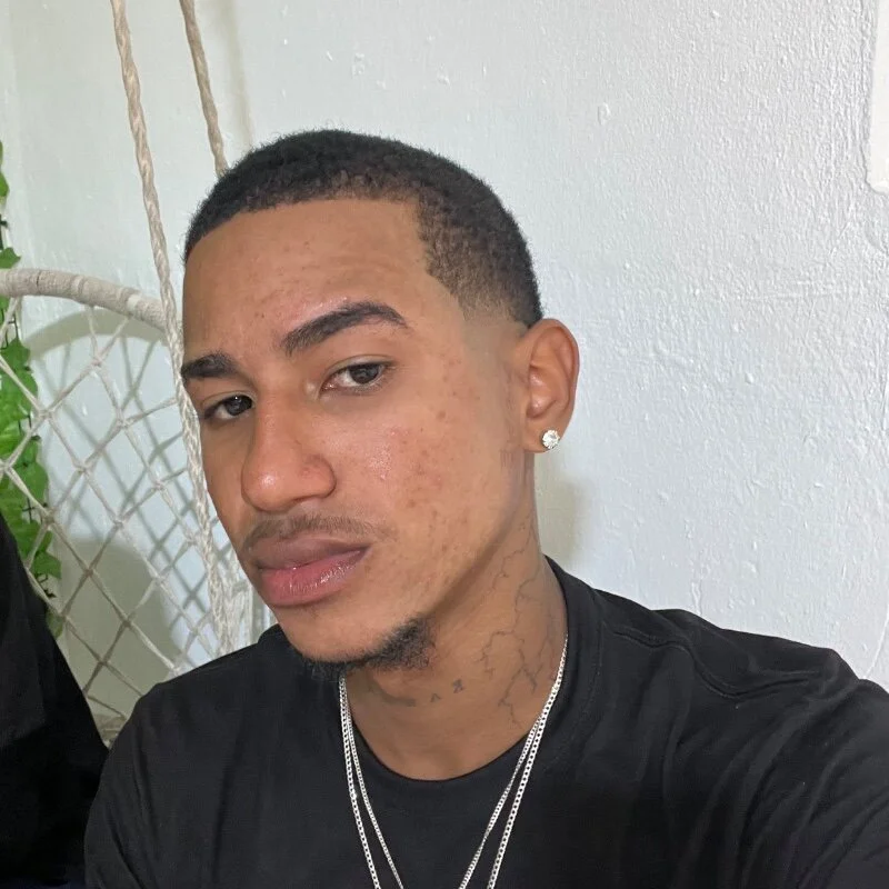 invistus profile photo