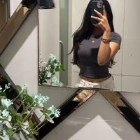 Queen_lovebirdss Adlı Modelin Avatarı