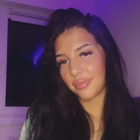 Foto de perfil de YoungMia18