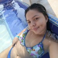Zoeflex02's Profile Pic