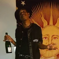 papoupinthishit's Avatar Pic