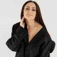 LightGirlll 的个人资料图片
