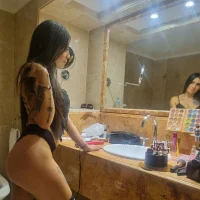 LINDSAY_TAY's Avatar Pic