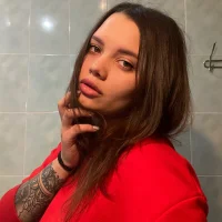 Rose__Mary Φωτ, Προφίλ