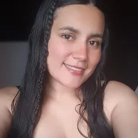 sofia0512's Profile Pic