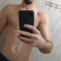 leonn11211 model avatar