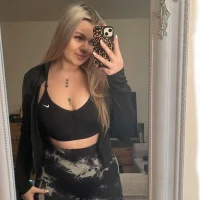 xTessax's Profile Pic