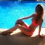 LaraBlondie's Avatar Photo