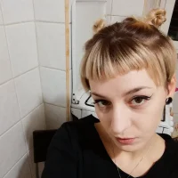 madamexx's Profile Pic