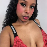 CamilleWest's Avatar Pic