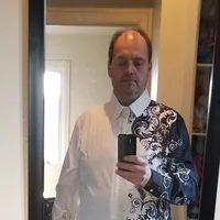 รูปโปรไฟ  ล์ของ caressonnous