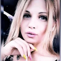 Blondy_XX's Profile Pic