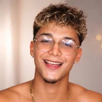 รูปโปรไฟล์ของ Master_hot06