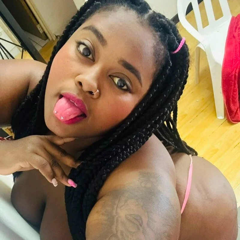 ExoticGlow_Latina