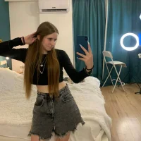 AlanaNik's Profile Pic