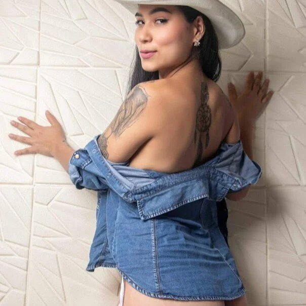 tati_jones1 profile photo