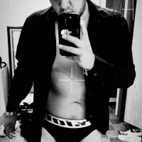 RMorales91 的个人资料图片