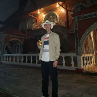 never1999's Profile Pic