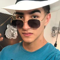 Ảnh Đại Diện GoldenDesireX_