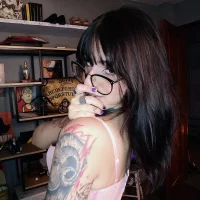 Babewolf's Profile Pic