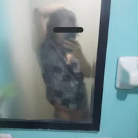 feetloverxx7's Profile Pic