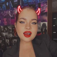 Kiki-miki's Profile Pic