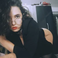 LilyOusborne's Profile Pic