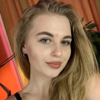 AdelinaRenzi's Profile Pic