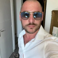 alesiu03's Profile Pic