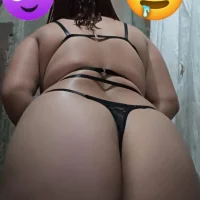 Ezeymily's Profile Pic