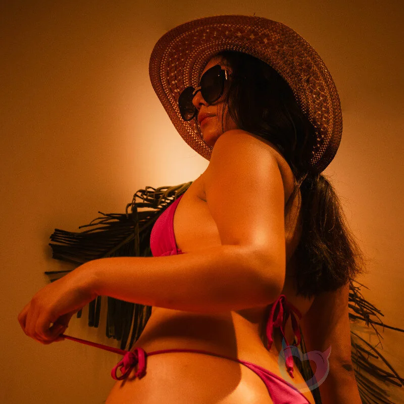 CataleyaGlow Stripchat profile image