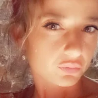 Evie-Escape's Profile Pic