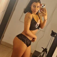 karina_aurora webcam