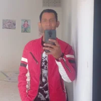 ades_d's Profile Pic