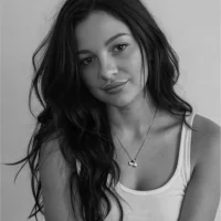 LilyKisses's Profile Pic