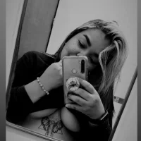 صورة الملف الشخصي لـ Millie_cox1