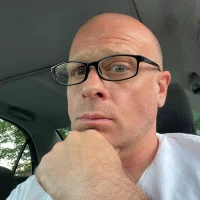 AmazingHottguy's Avatar Photo