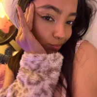 Rous_laraa Stripchat