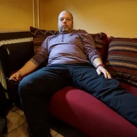 thme2312 的個人資料圖片