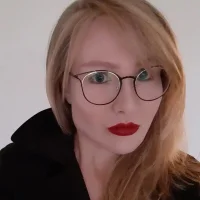 Mia_Mistral's Profile Pic