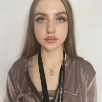 LornaCaris's Profile Pic