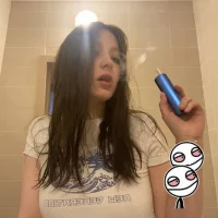 Mol1Y's Profile Pic