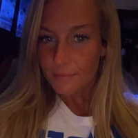 TeaseQueen2272's Avatar Pic